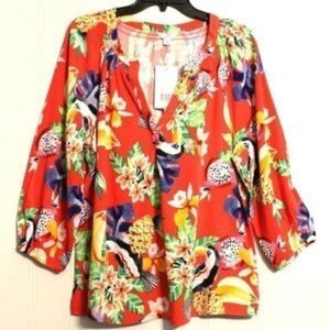 CROWN & Ivy Hawaiian floral/bird print top 3/4 sleeves split V-neck Women’s L